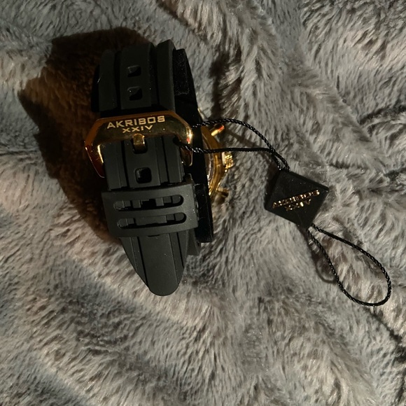 Akribos XXIV conqueror yellow gold watch - Picture 3 of 5